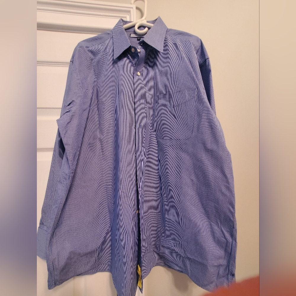 Mens long sleeve Tommy Hilfiger dress shirt